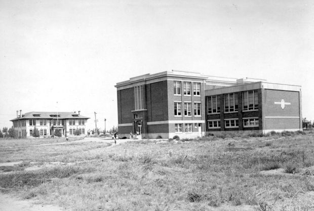 Rupert High School, 1914 (Minidoka County Centennial Commission)